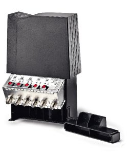 AMPLIFICATORE DA PALO 3 INGRESSI 1+3 UU 'MAC H2331' - FRACARRO 223343 AMPLIFICATORE DA PALO 3 INGRESSI 1+3 UU 'MAC H2331' - FRACARRO 223343