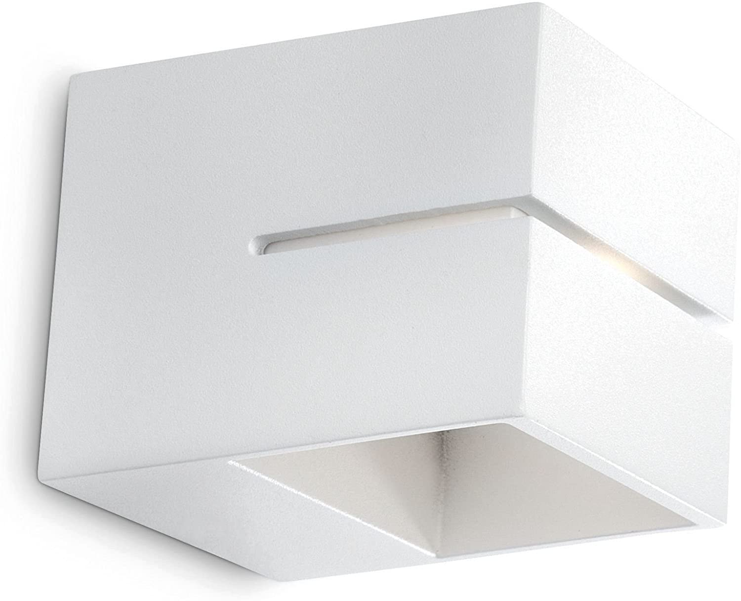 INNOA WALL LAMP WHITE 1X4W SELV - PCL MASSIVE 332903116 INNOA WALL LAMP WHITE 1X4W SELV - PCL MASSIVE 332903116